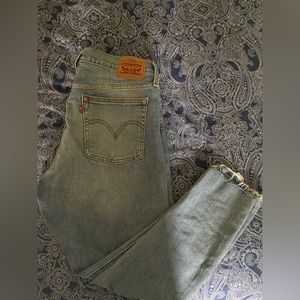 Levi Skinny Jeans